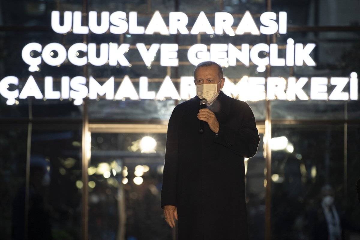 Cumhurbaşkanı Erdoğan, İpek Yolu Gençlik Merkezi'nin açılışına katıldı