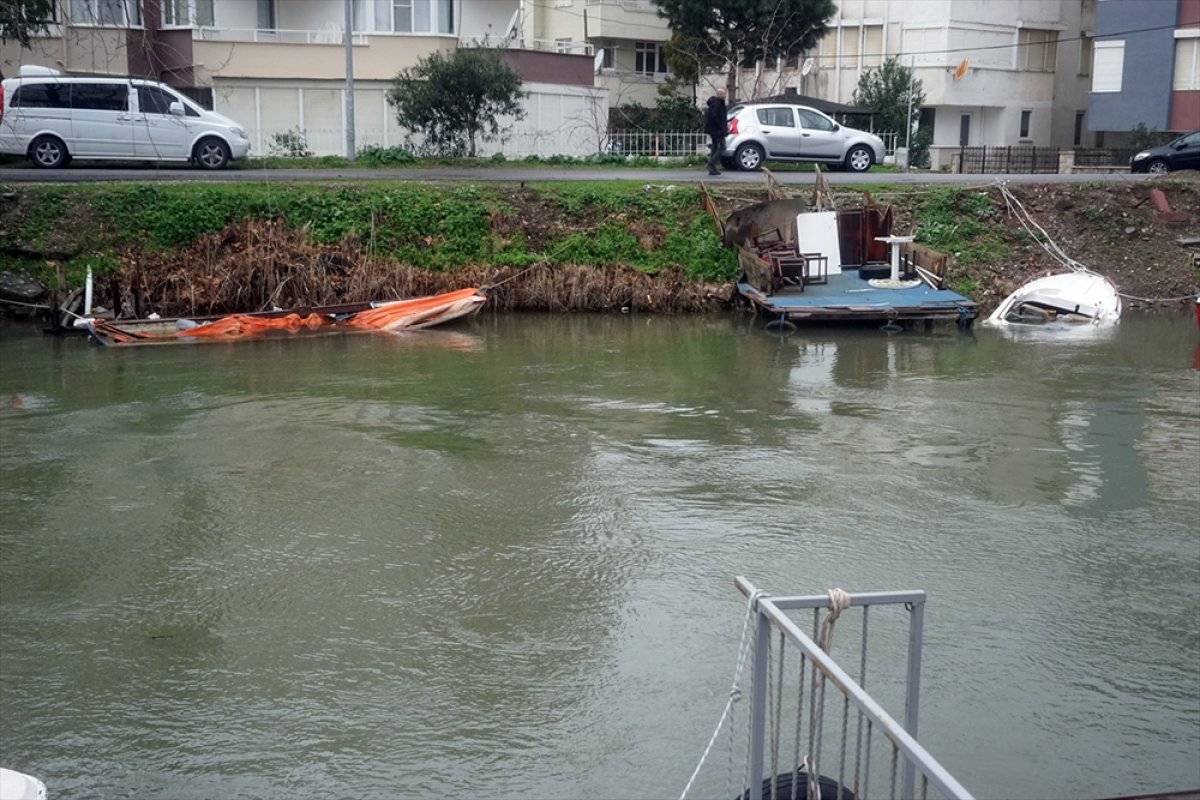 Edremit Körfezi'nde balıkçı tekneleri battı