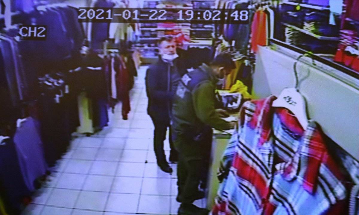 Kahramanmaraş'ta iş yerinde unutulan 90 bin lirayı sahibine verdi