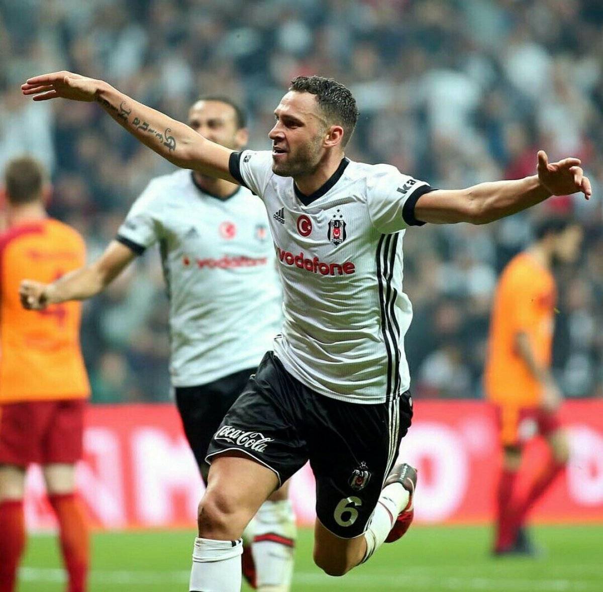 Dusko Tosic, Kasımpaşa'yla anlaştı