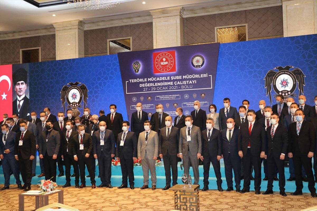 Süleyman Soylu'dan 'militan vali' söylemine tepki