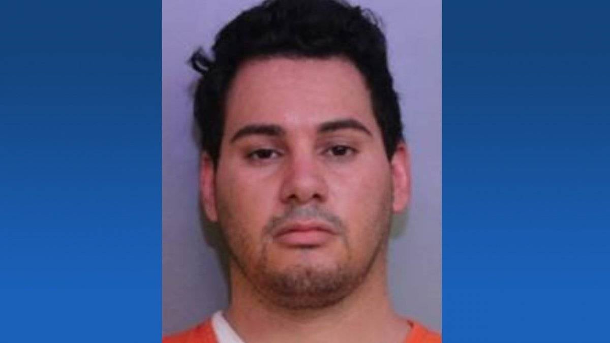 ABD'de 'Yılın Sağlık Görevlisi' koronavirüs aşısı hırsızlığından tutuklandı