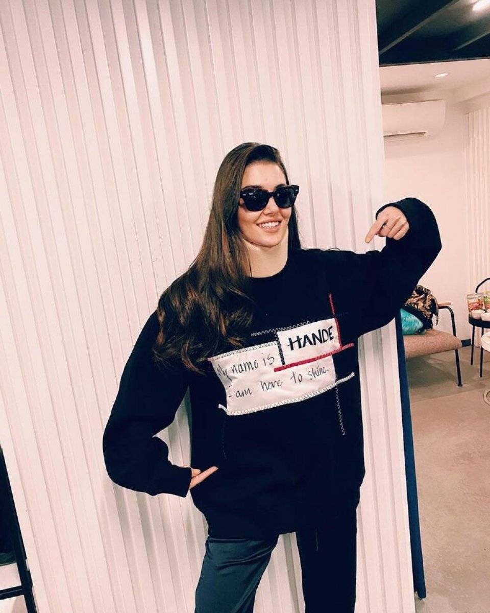 Hande Erçel sevenlerini korkuttu