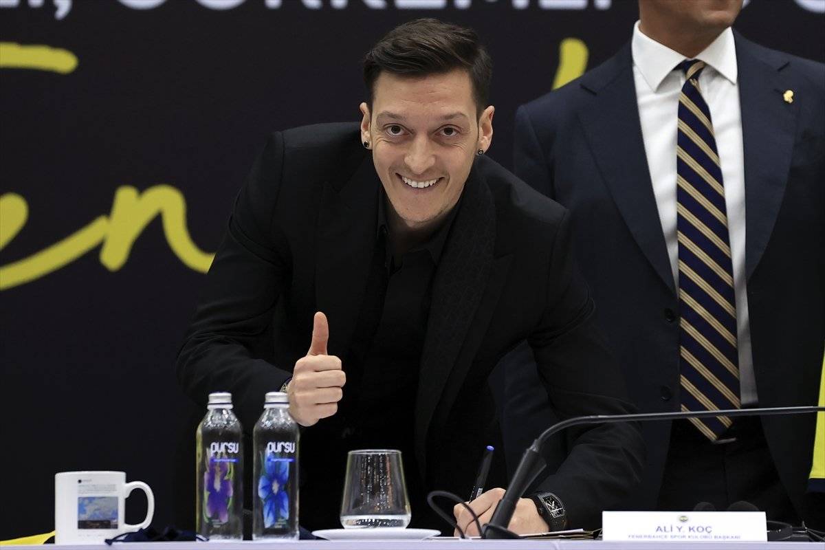 Mesut Özil: Fenerbahçe ile şampiyon olacağız