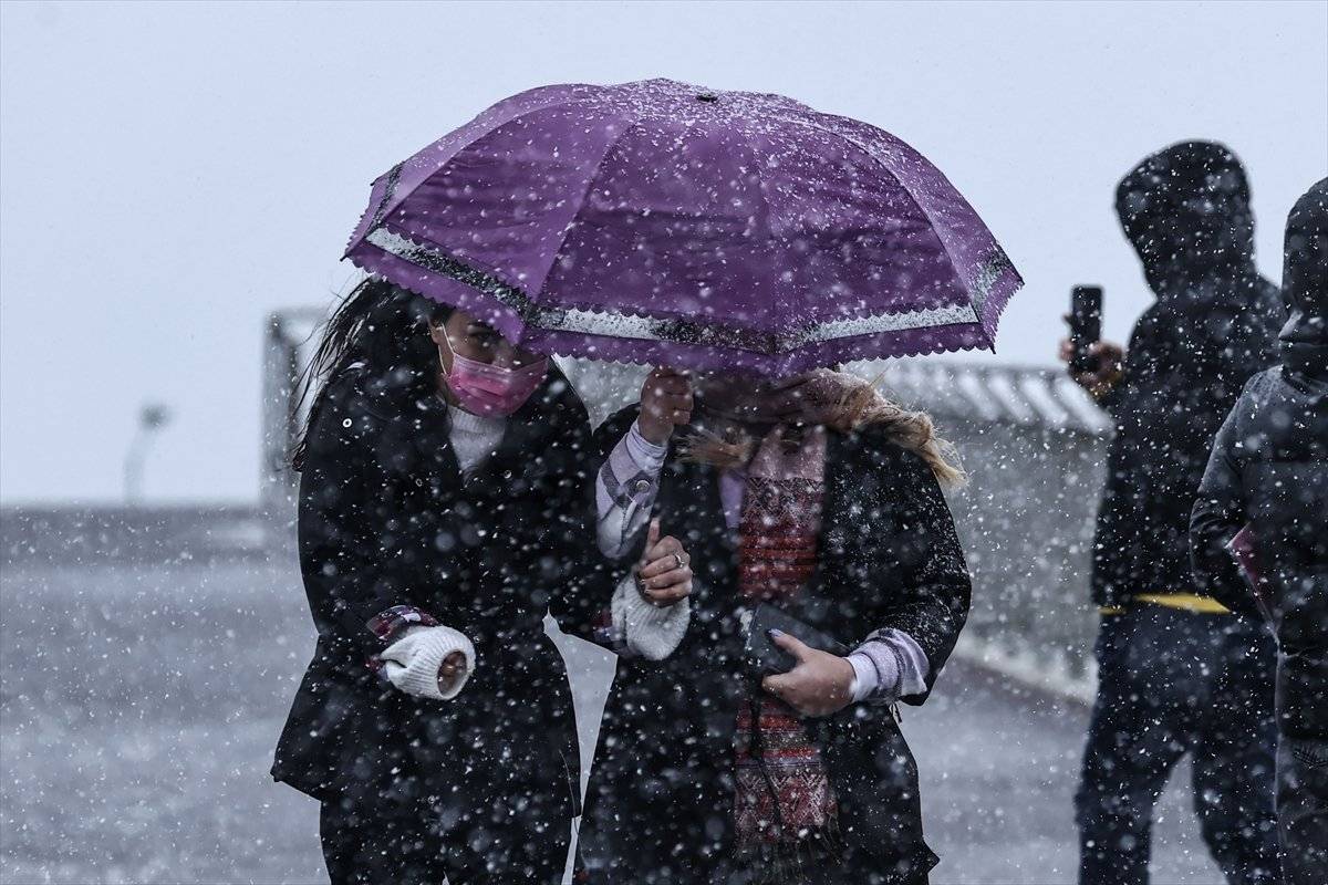 Kar yağışı, İstanbul'a giriş yaptı