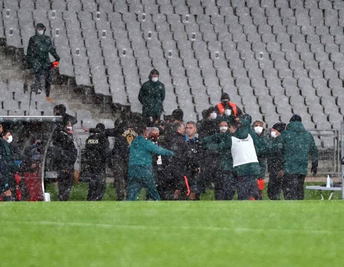 Egemen Korkmaz ile Okan Buruk kapıştı