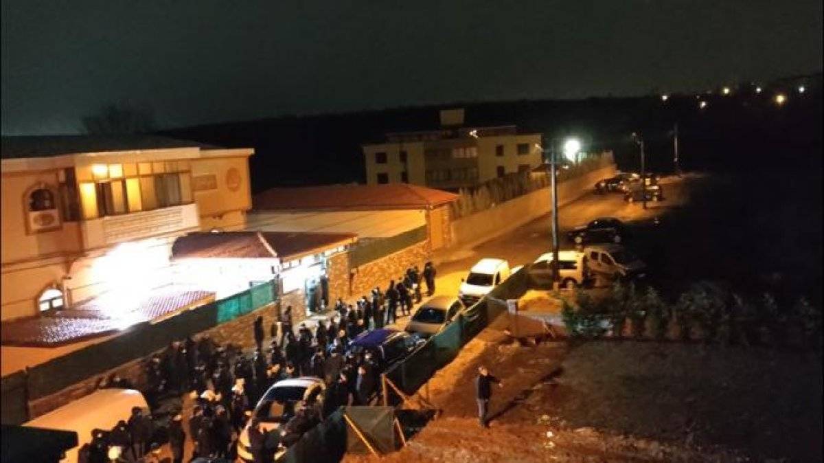 Kocaeli’de Yakup Haşimi’nin cenazesinin taşınması sırasında arbede