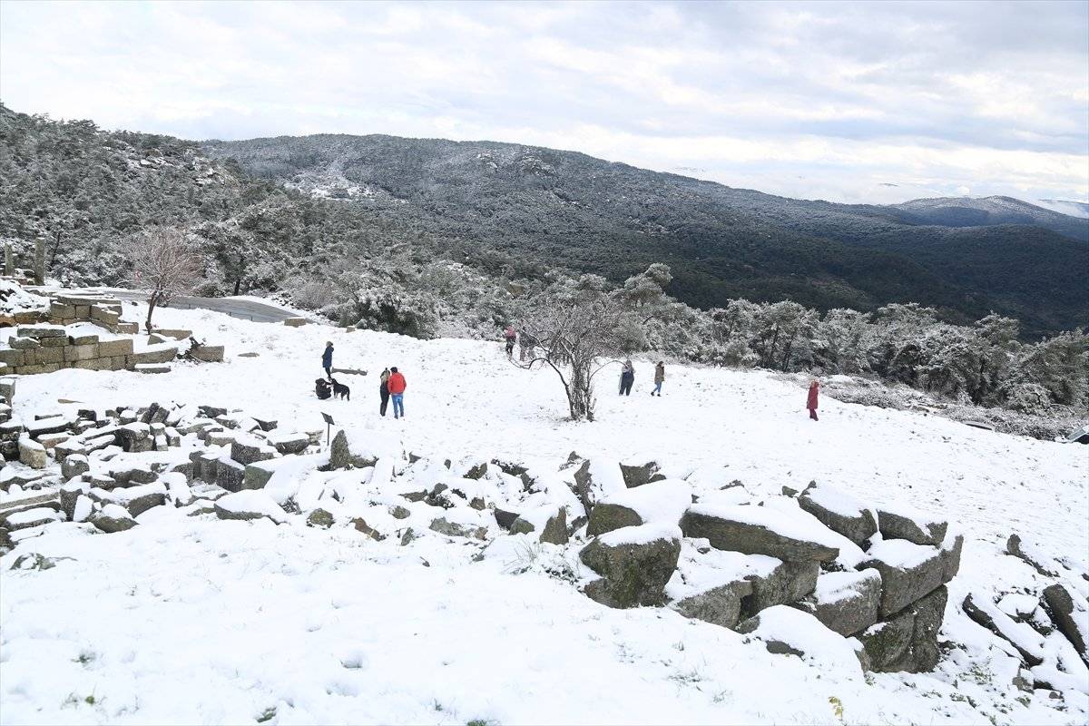 Bodrum ve Milas beyaza büründü