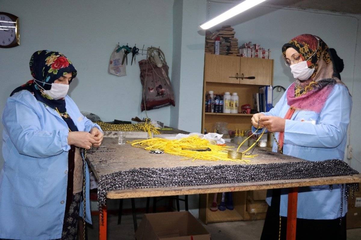 İstanbul'da fabrika işçisiyken, kendi işinin patronu oldu