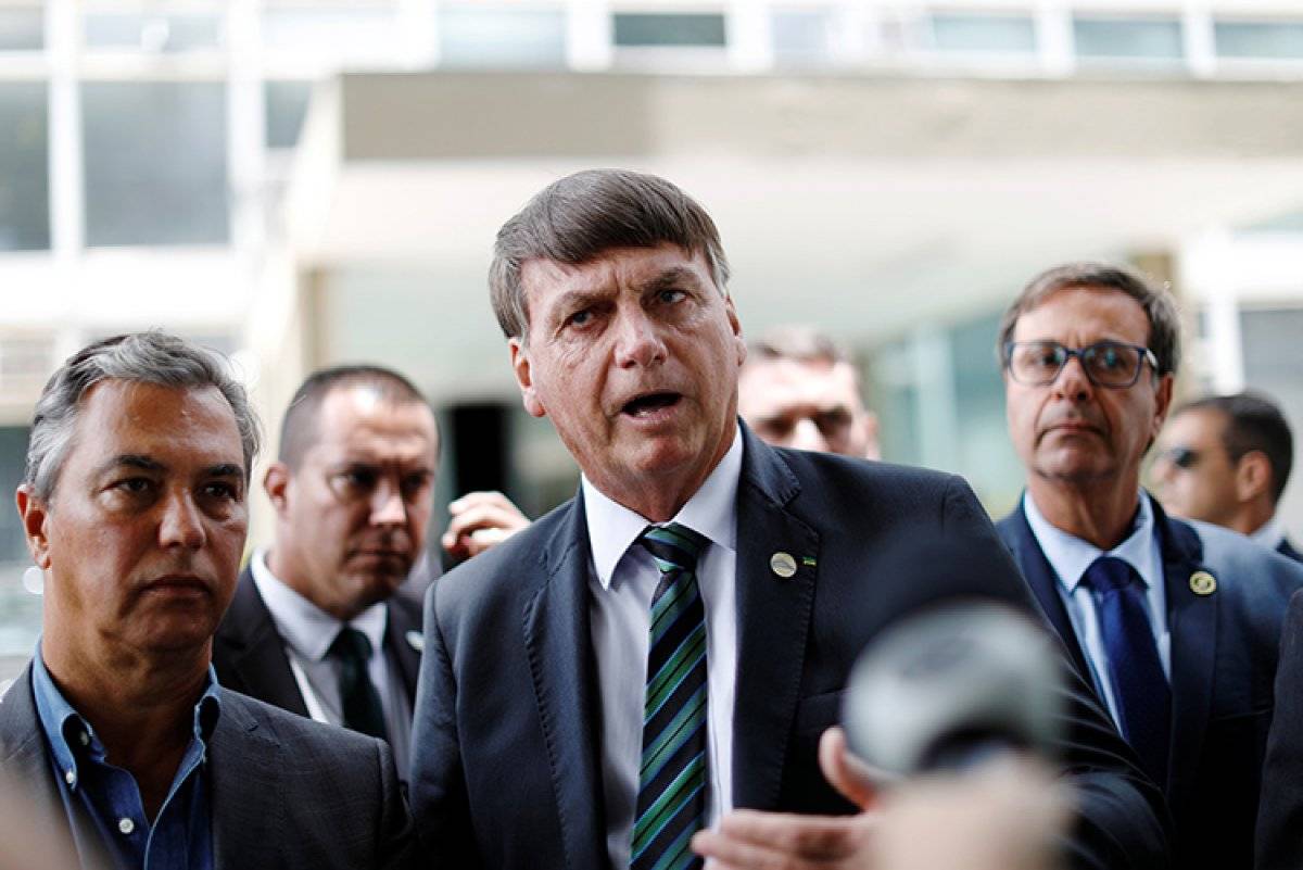 Jair Bolsonaro: Koronavirüs hep bizimle olacak