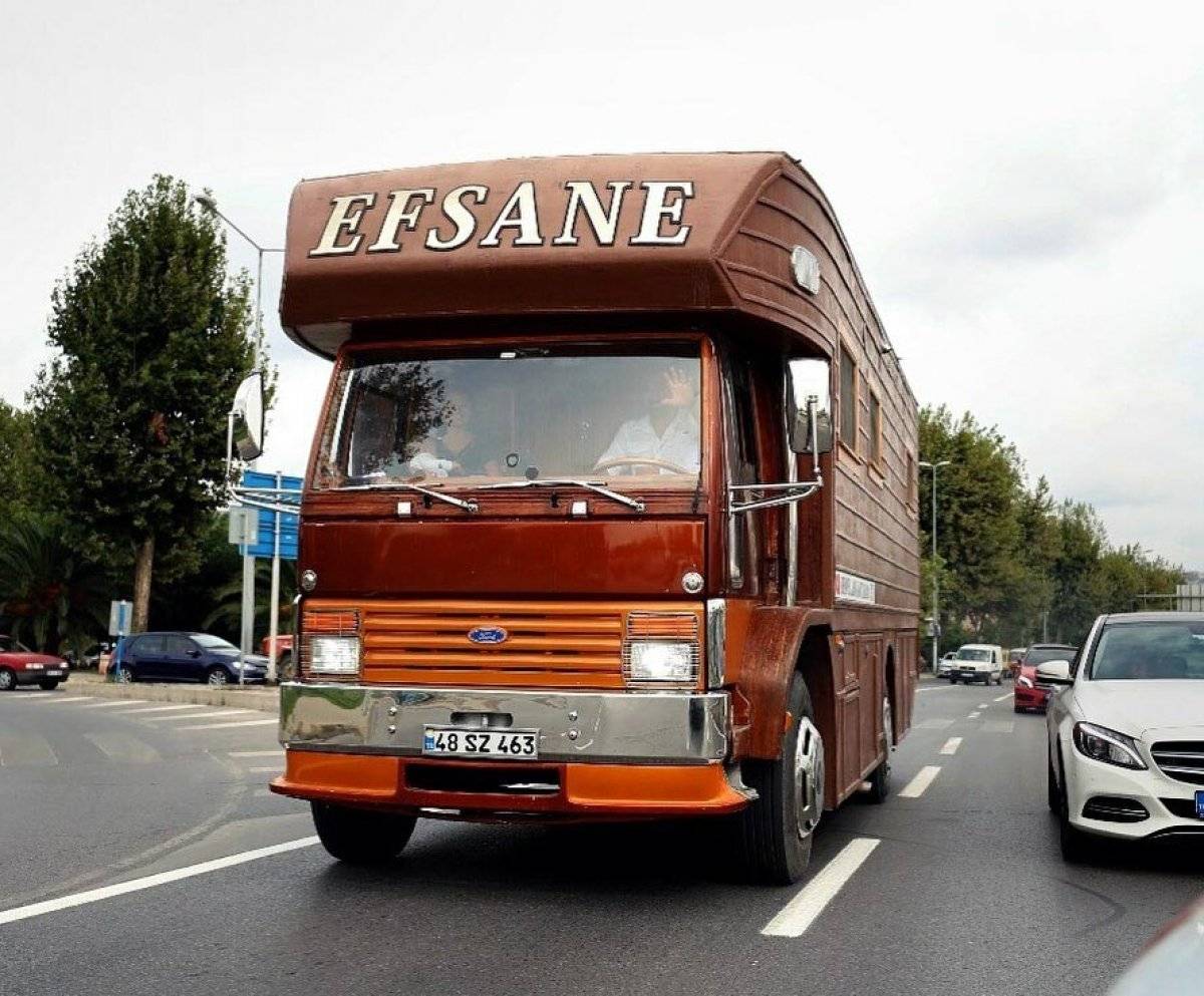 İstanbul'da evlerine hırsız giren çift, karavana taşındı
