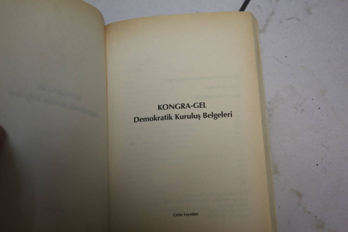 LGBT Kulüp Odası'nda PKK materyalleri