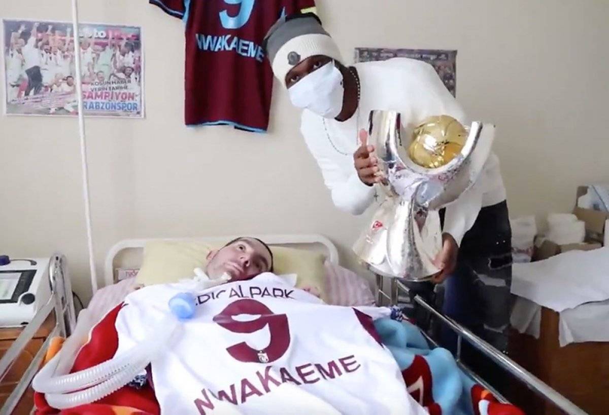 Nwakaeme'den taraftara ziyaret