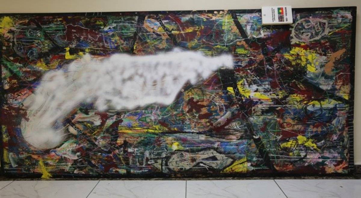 LGBT Kulüp Odası'nda PKK materyalleri