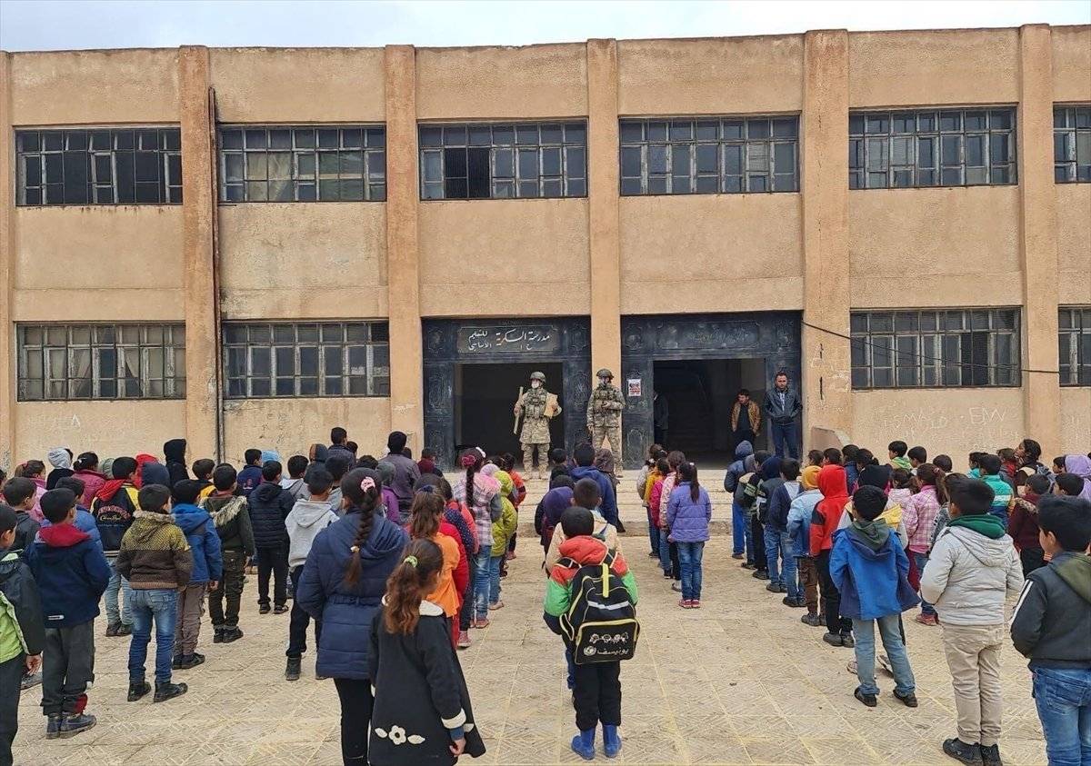 Barış Pınarı bölgesinde mayın ve EYP eğitimi sürüyor