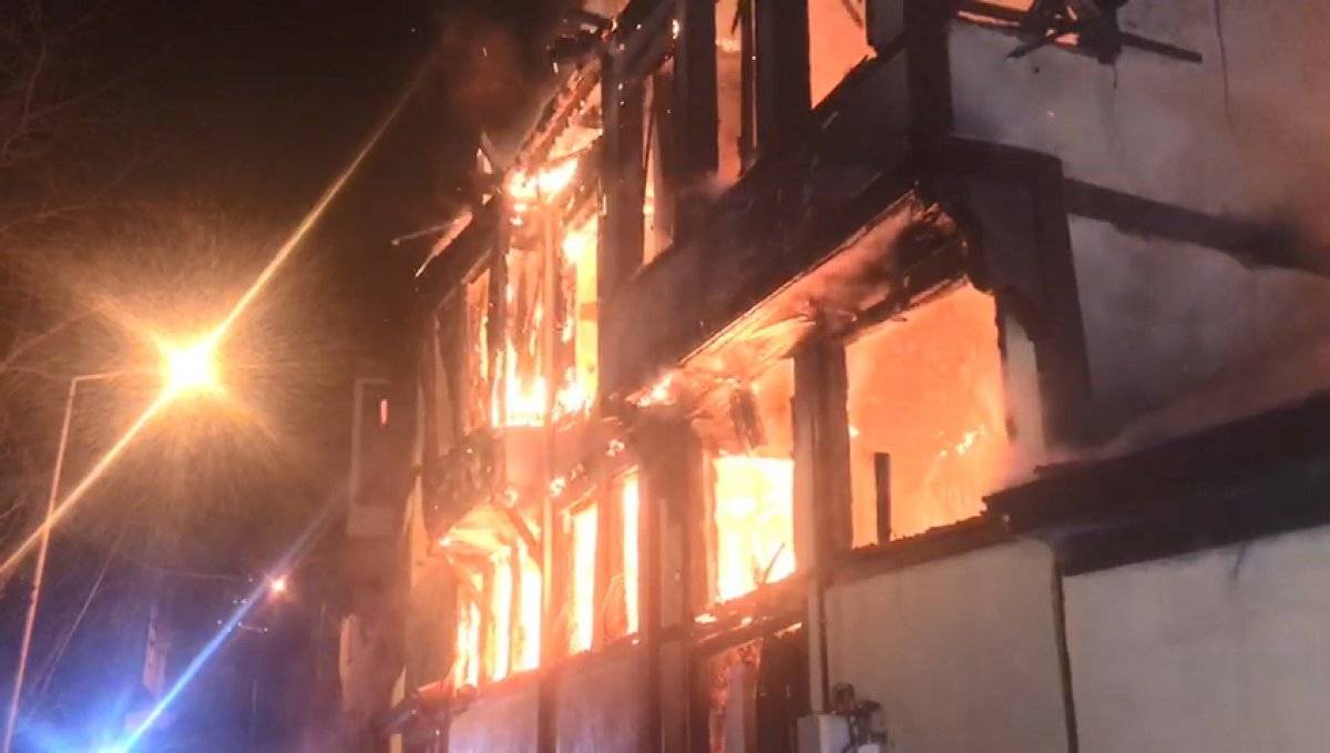 Bursa'da 120 yıllık tarihi binada yangın