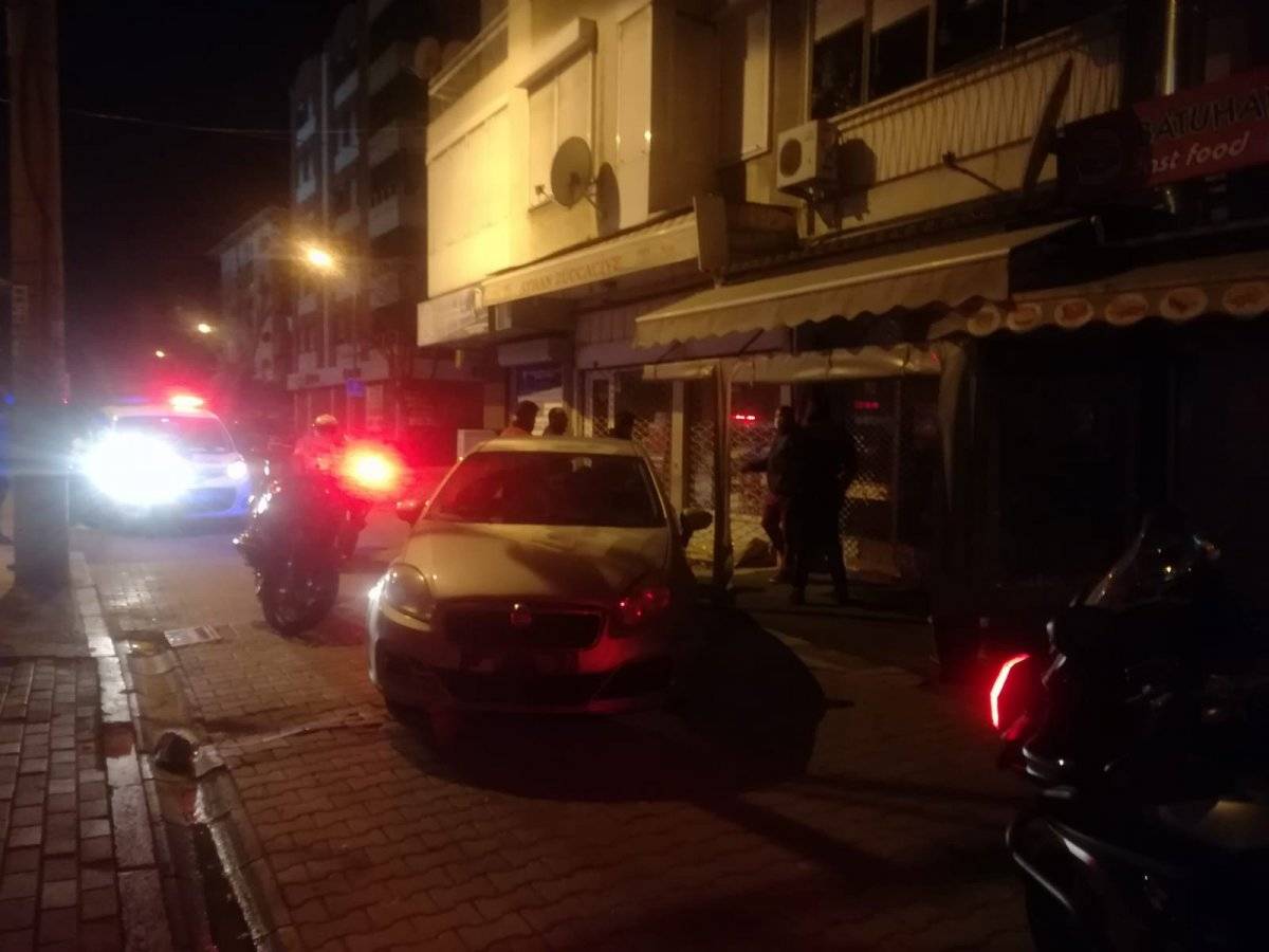 İzmir’de 'dur' ihtarına uymayan sürücü kaza yaptı: 22 bin lira ceza