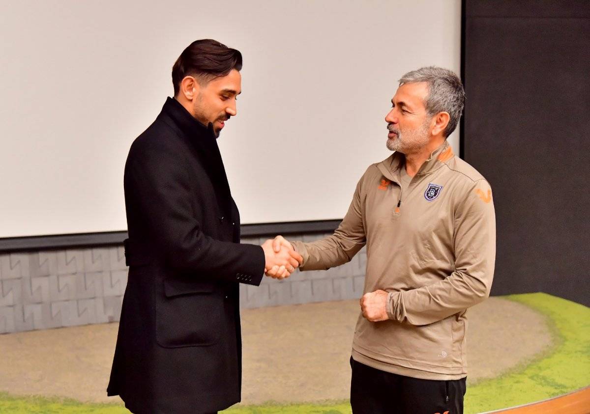 İrfan Can Kahveci, Başakşehir'e veda etti