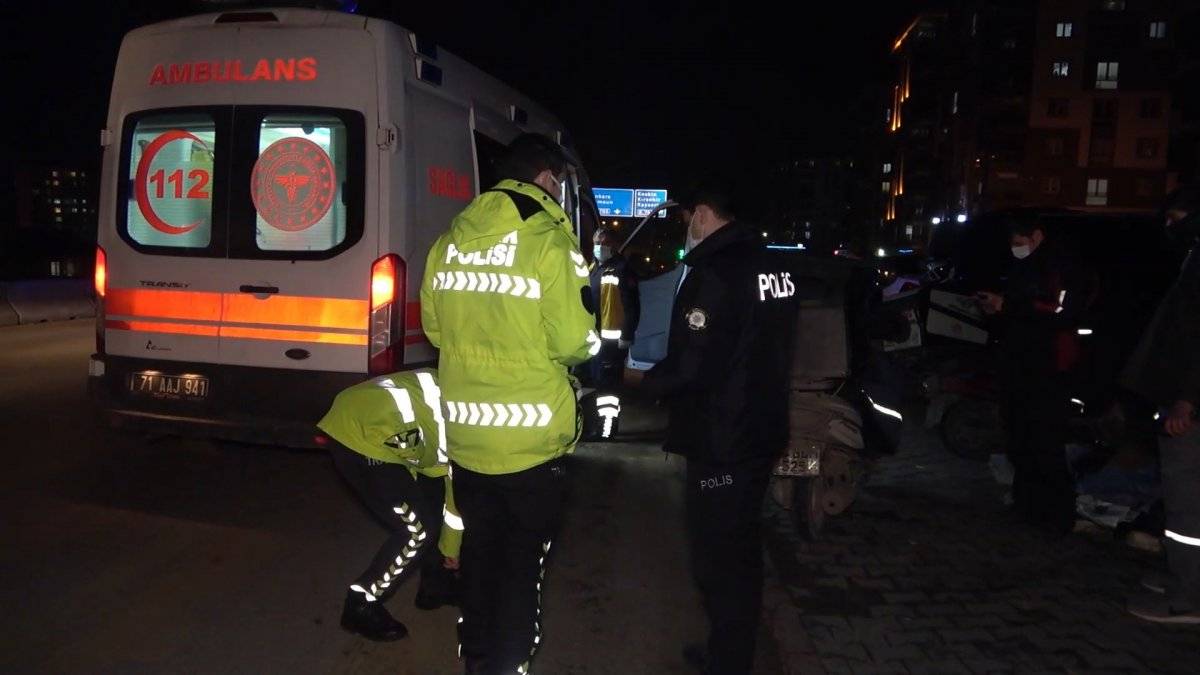 Kırıkkale'de pizza yetiştirmeye çalışan kurye kaza yaptı