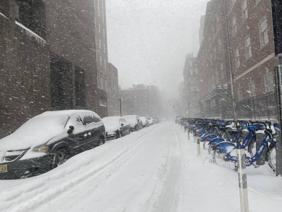 New York’ta kar fırtınası: Uçuşlar askıya alındı