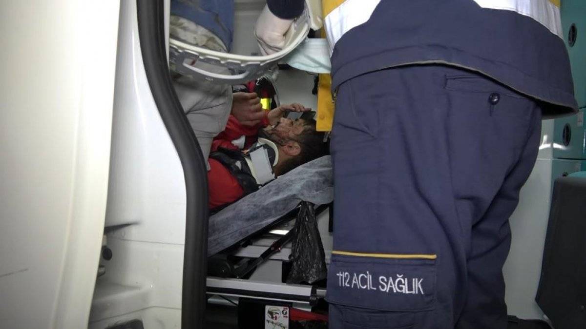 Bursa'da kaza yapan sürücü, yaralı arkadaşlarını bırakıp kaçtı