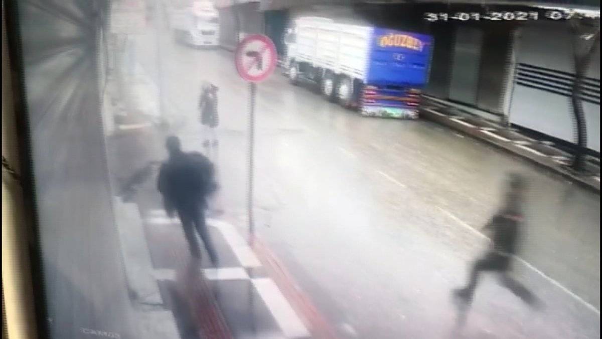 Şanlıurfa’da takip ettiği genç kızı taciz eden şüpheli tutuklandı