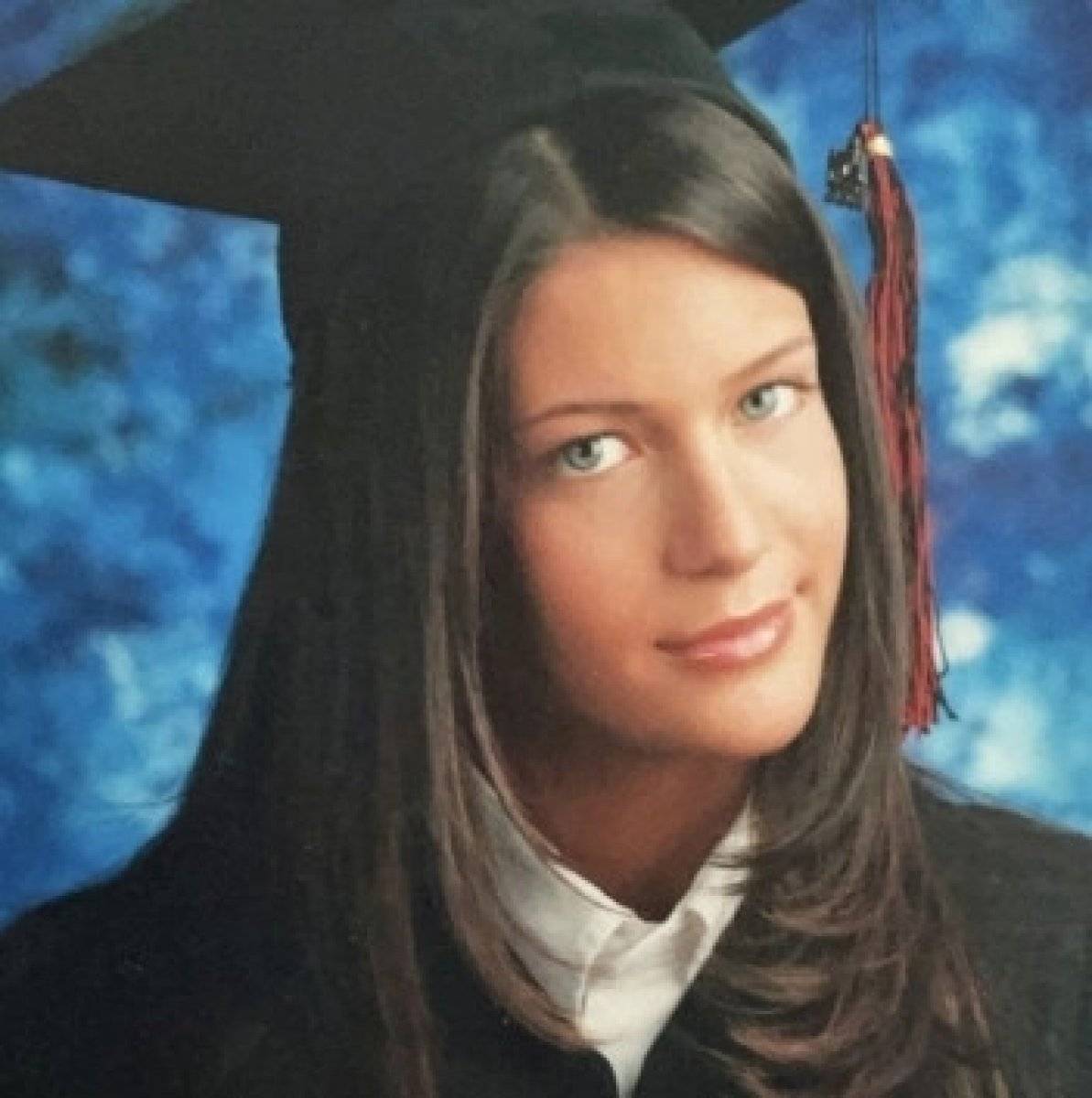 Berrak Tüzünataç: Ben de o tuzağa düştüm