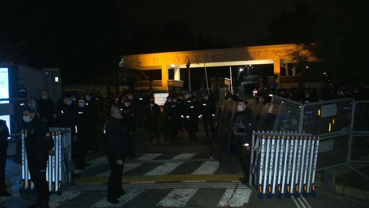 Boğaziçi Üniversitesi'nde gözaltına alınanlardan 98’i serbest kaldı