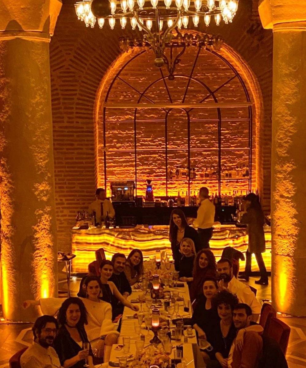 Beren Saat ve Kenan Doğulu'dan aşk dolu pozlar