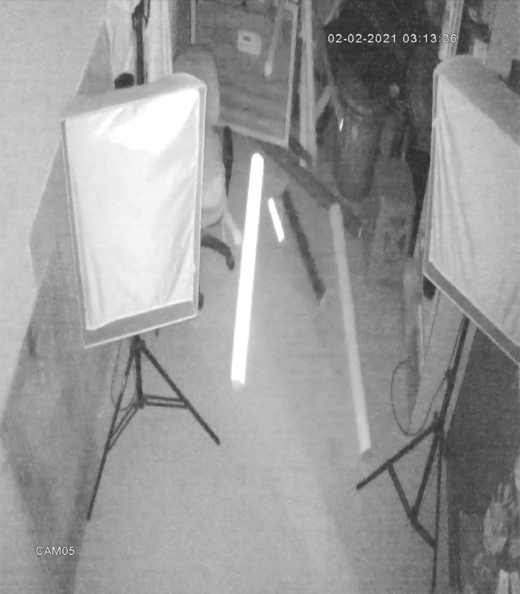 Sivas'taki deprem anı, güvenlik kamerasına yansıdı