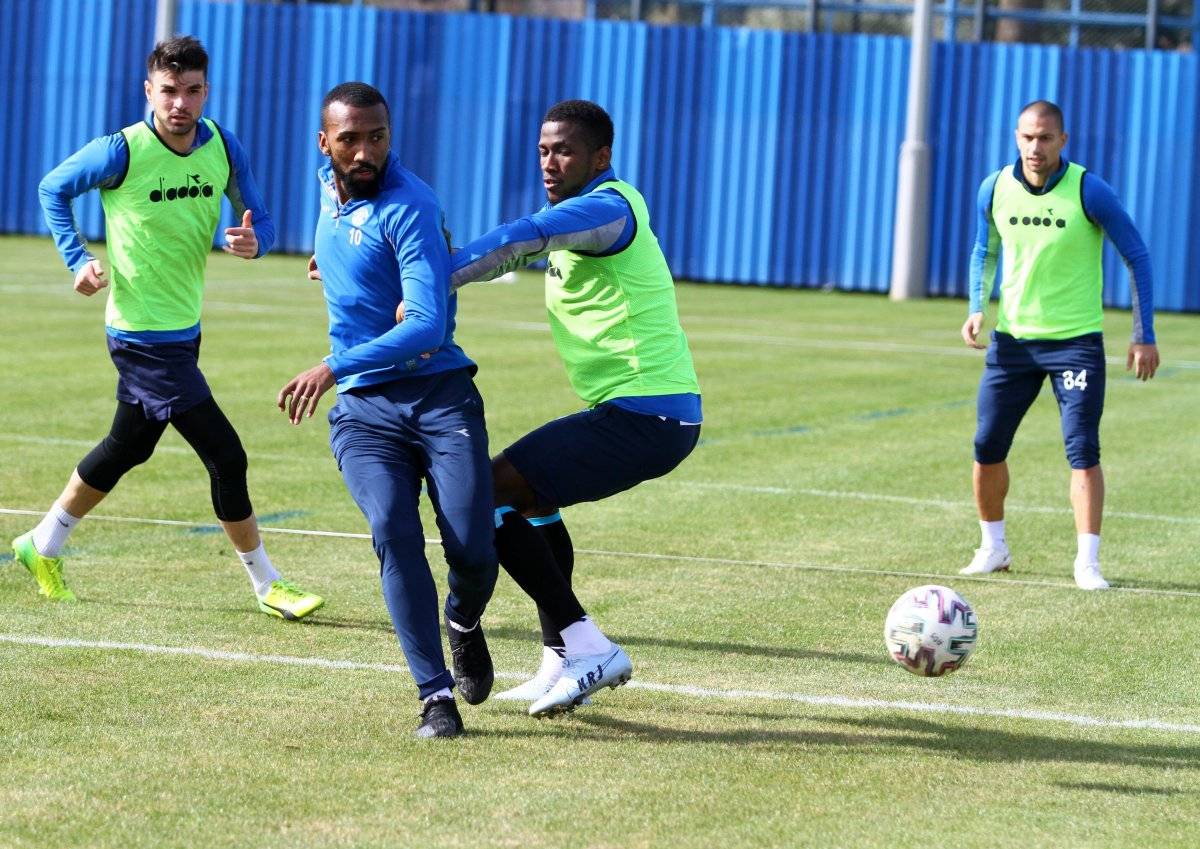 Adana Demirspor galibiyete odaklandı