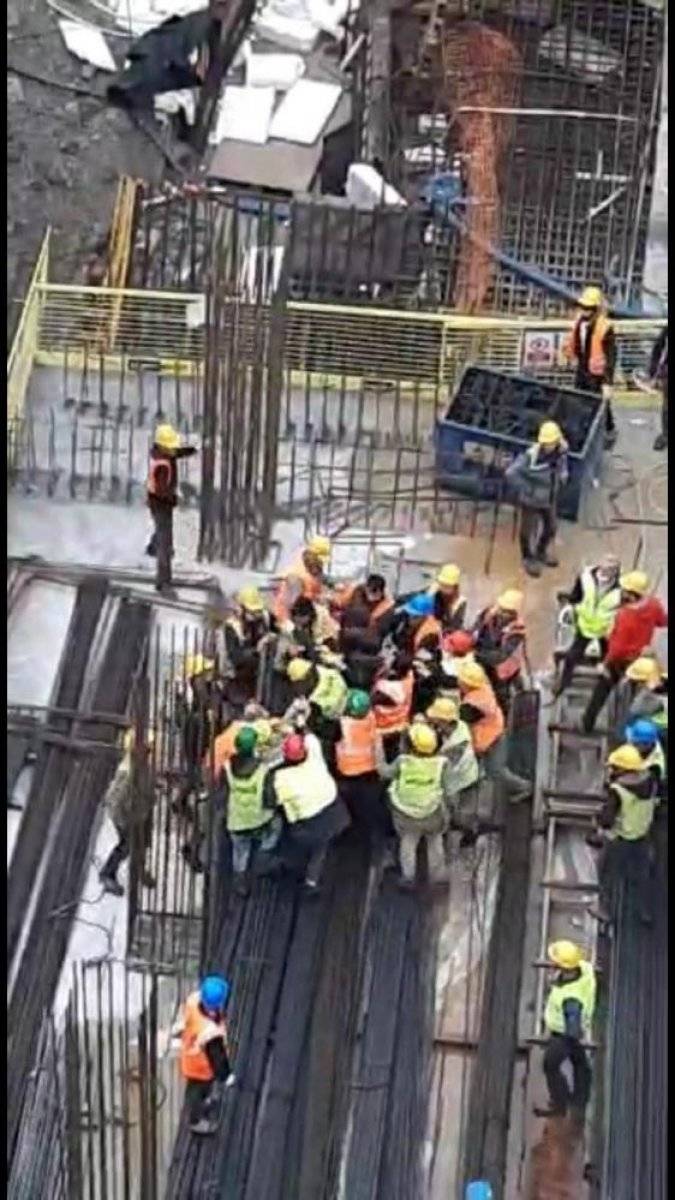 İstanbul'da inşaat işçilerinin yumruk yumruğa kavgası