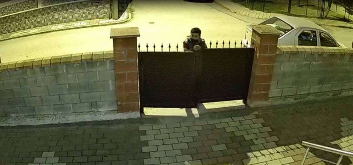 Bursa'da bisiklet hırsızlığı kamerada