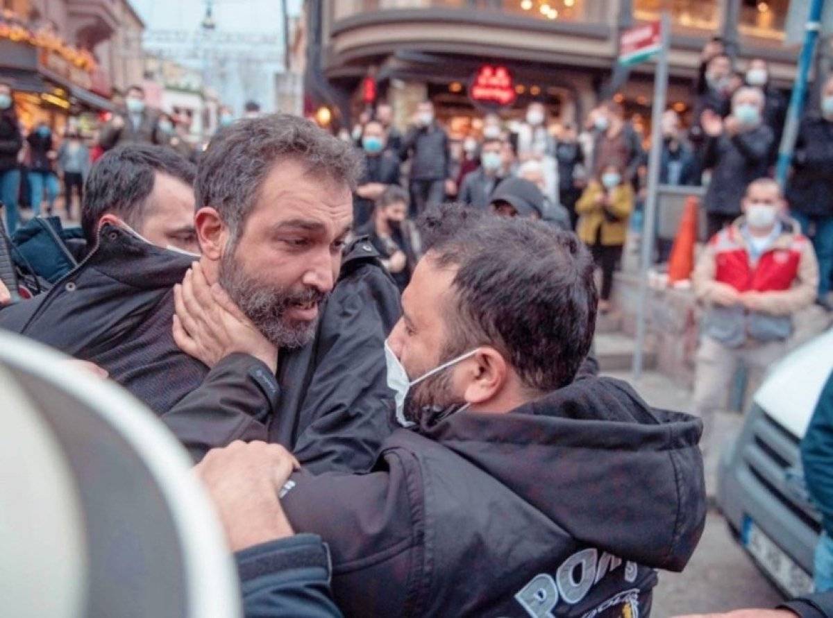 AK Partili Alpay Özalan'dan Barış Atay'a 'çeyrek devrimci' tepkisi