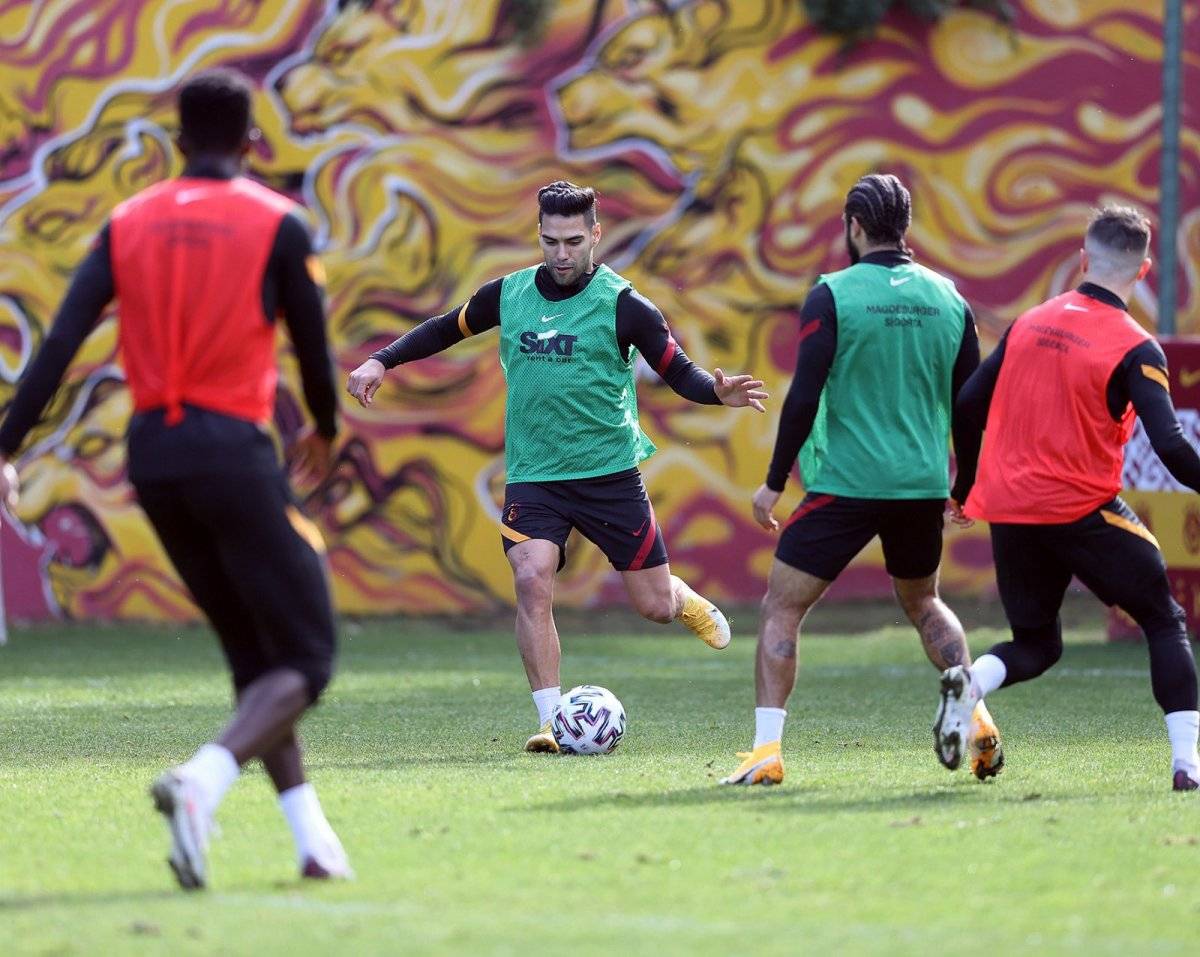 Radamel Falcao, Fenerbahçe maçında oynamak istiyor