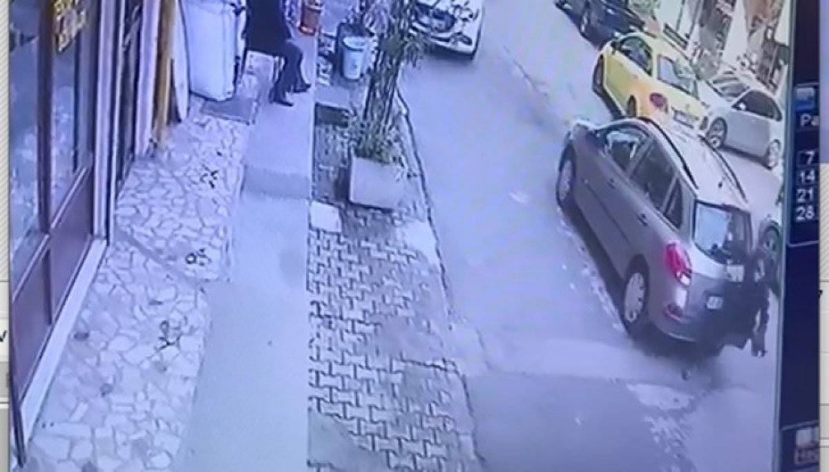 Zonguldak'ta geri manevra yapan sürücü yaşlı kadına çarptı