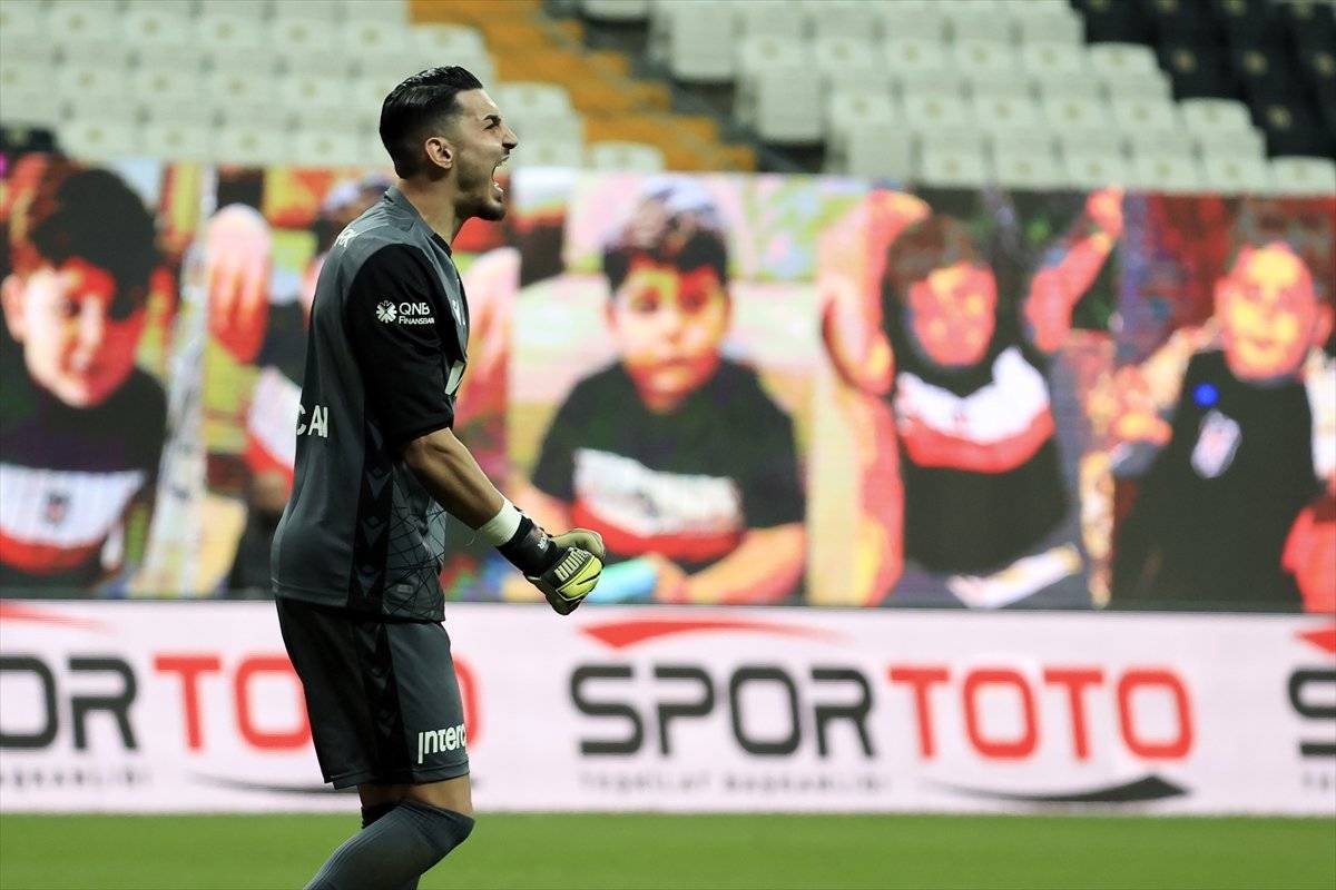 Roma ve Lyonlu yetkililer, Uğurcan'a hayran kaldı