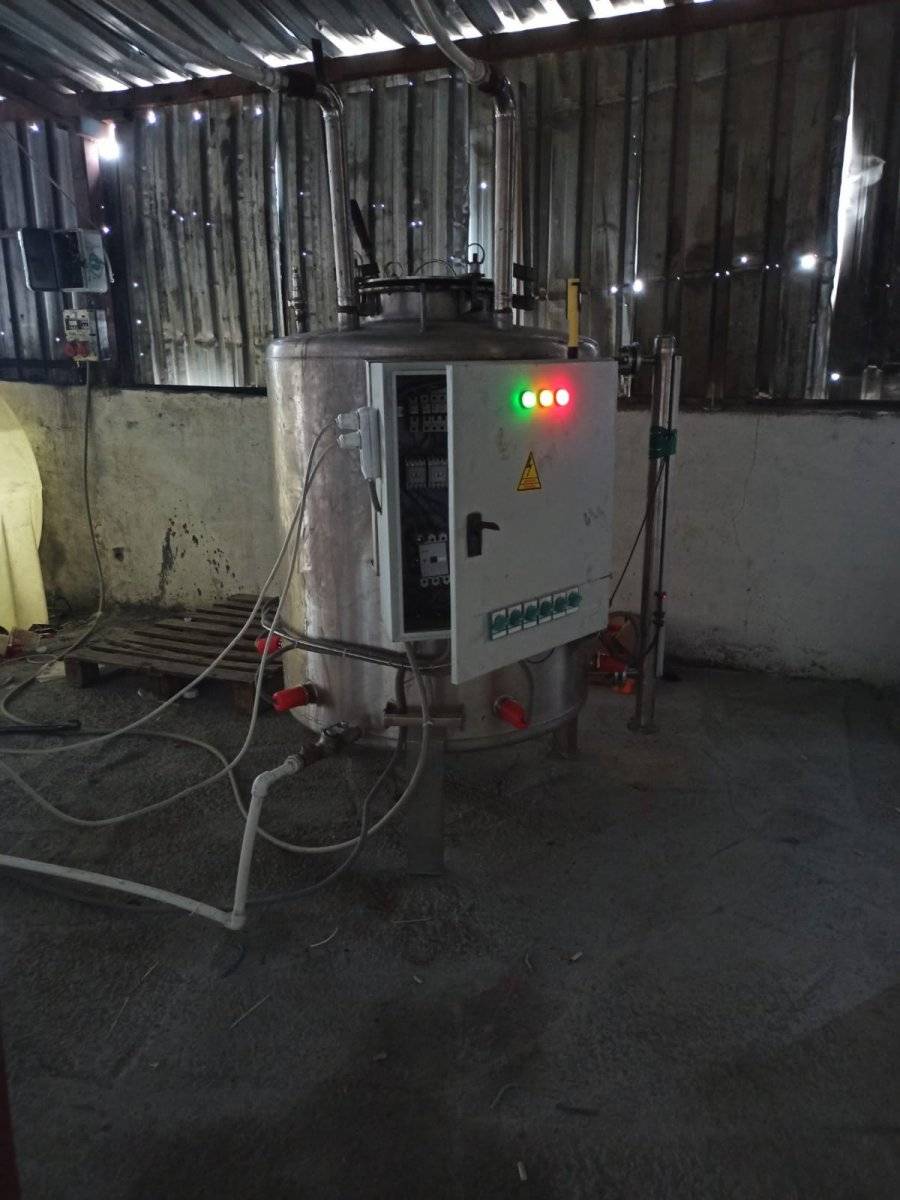 Sultangazi'de 4 ton etil alkol ele geçirildi