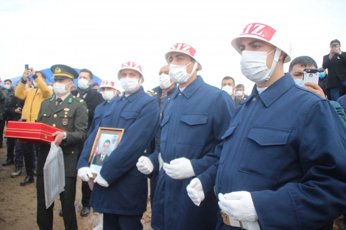 Kayseri şehit Uzman Çavuş Basri Demirel’i sonsuzluğa uğurladı