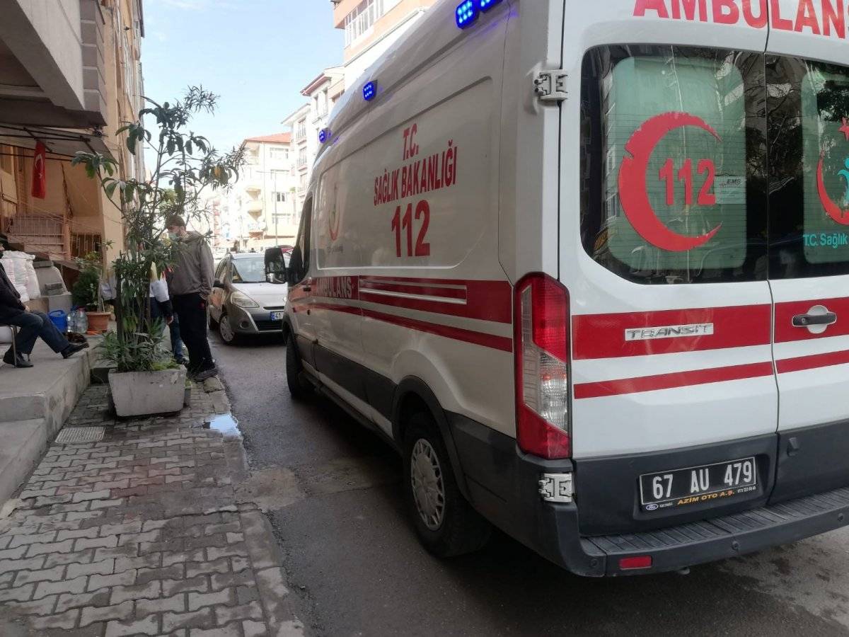 Zonguldak'ta geri manevra yapan sürücü yaşlı kadına çarptı