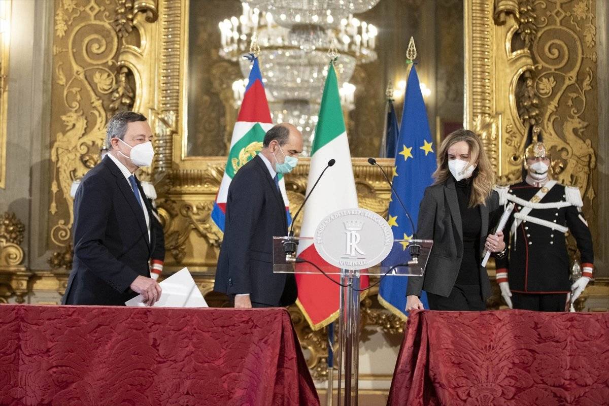 İtalya'da yeni hükumeti kuran Mario Draghi, acil durumlara öncelik verecek