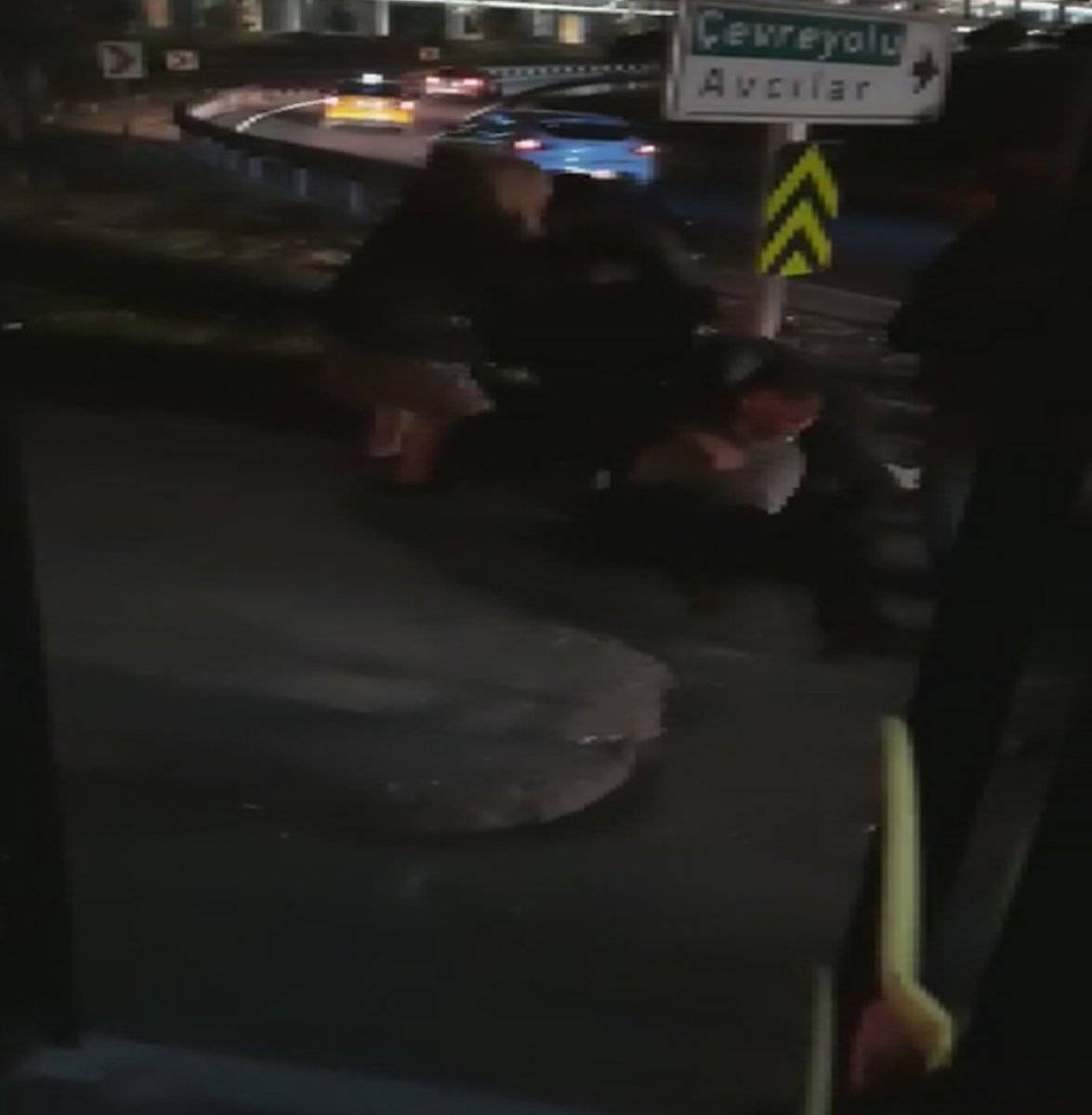 Beylikdüzü'nde kaza sonrası taksiciye dayak