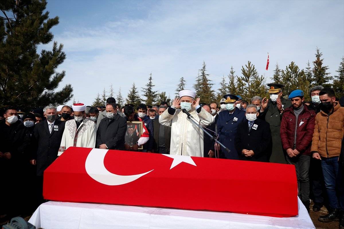 Kayseri şehit Uzman Çavuş Basri Demirel’i sonsuzluğa uğurladı
