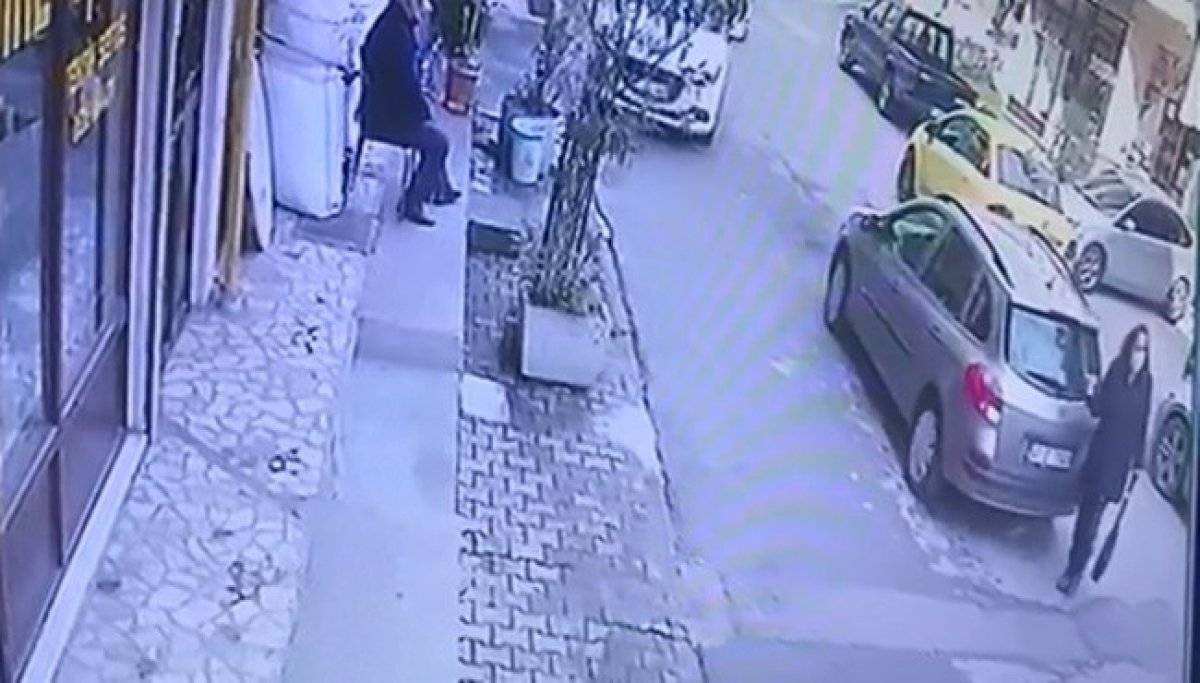 Zonguldak'ta geri manevra yapan sürücü yaşlı kadına çarptı