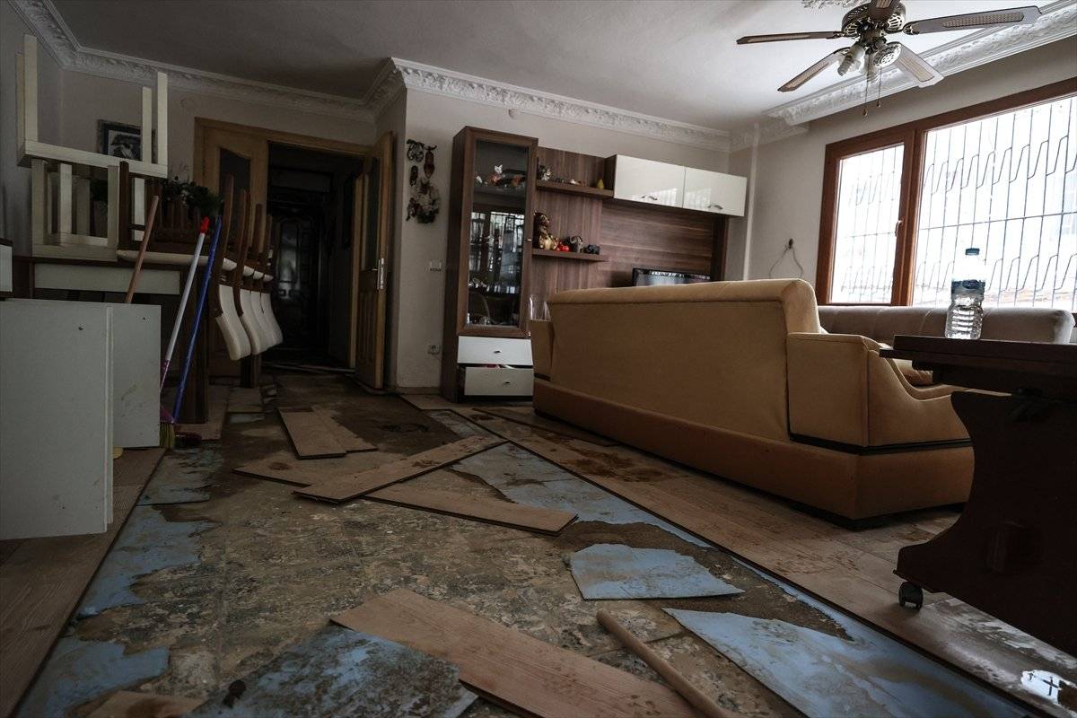 İzmirlilerden Boğaziçi protestolarına destek