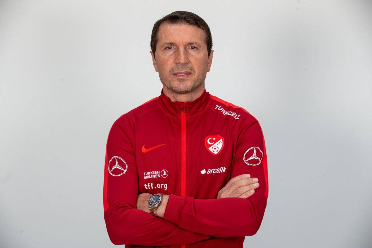 Bayram Bektaş, Şenol Güneş'in yardımcısı oldu