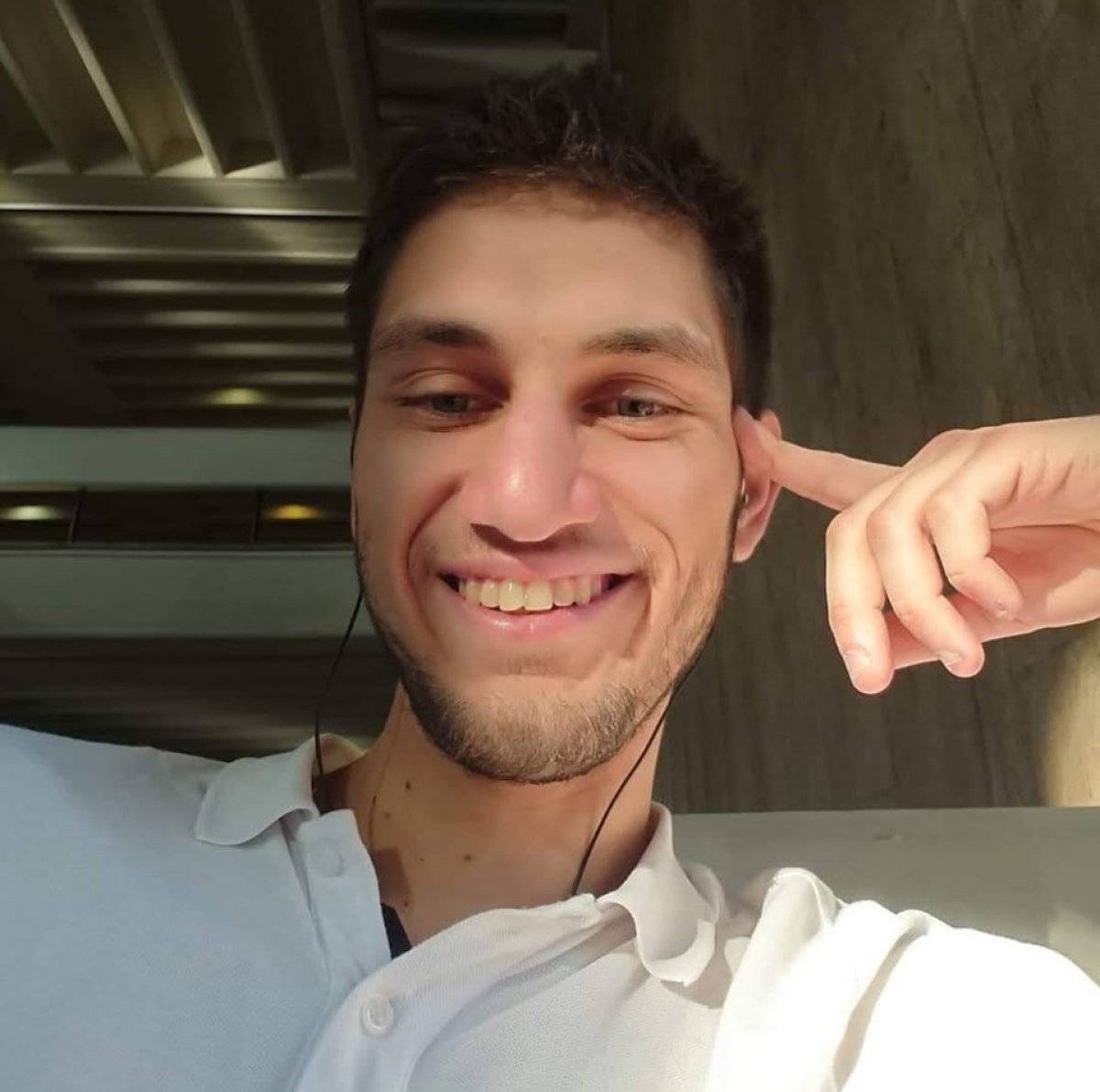 Ailesiyle Ayvacık’taki yazlığına giden tıp öğrencisi kayboldu