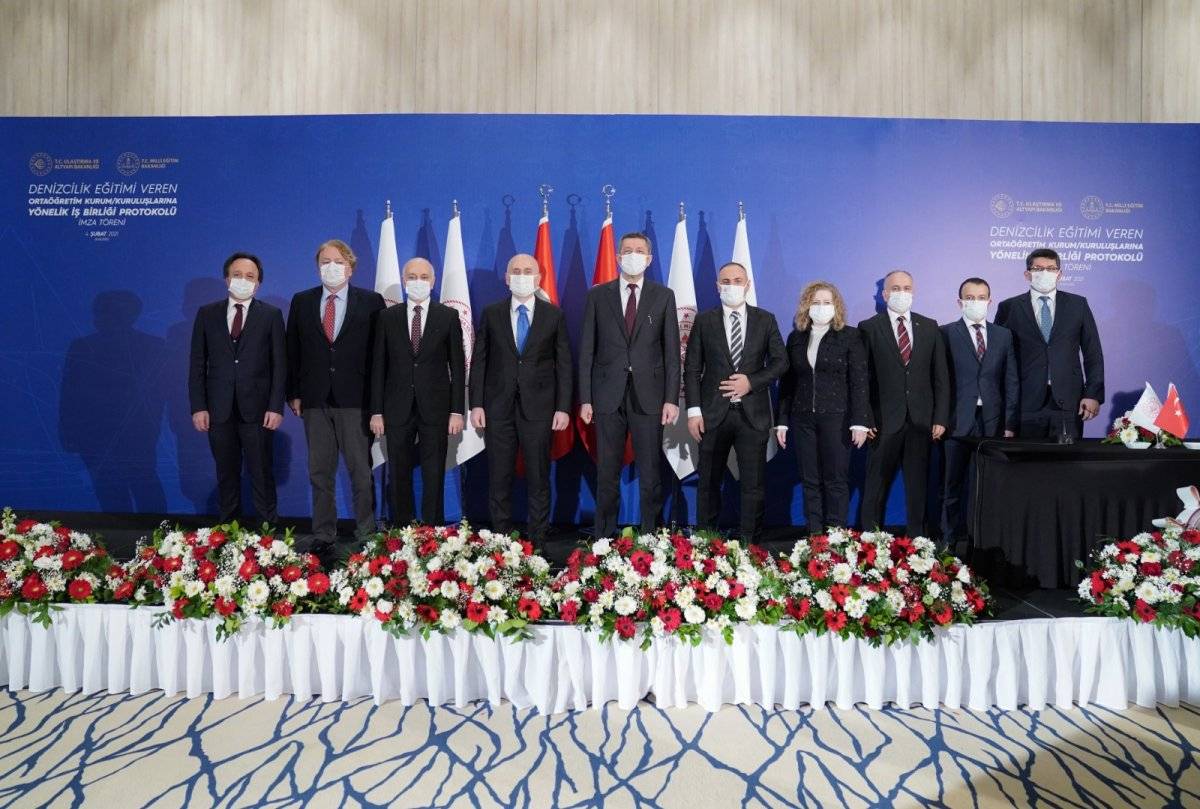 Bakan Ziya Selçuk: Öğretmenlerin aşısı ile ilgili planlamalar devam ediyor