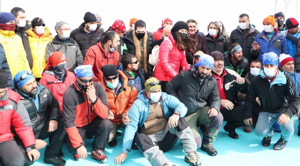 Ağrı Dağı, 6 yıl sonra resmi tırmanışlara törenle açıldı