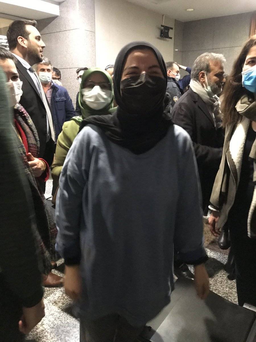 Polisin kendisini yerde sürüklediğini iddia eden öğrenciye HDP'li Hüda Kaya'dan destek